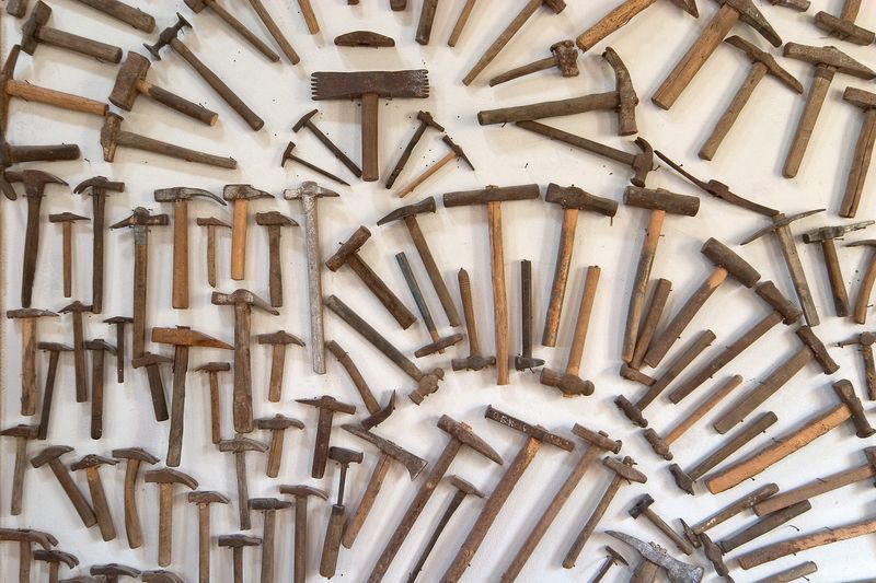 Parete dei martelli (foto M. Davoli)